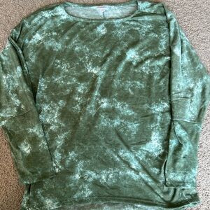 LuLaRoe Green Tie-Dye Long Sleeve Top